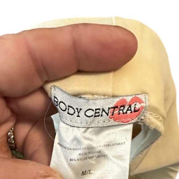 Body Central Footless Lace Leggings - Picture 4 of 5